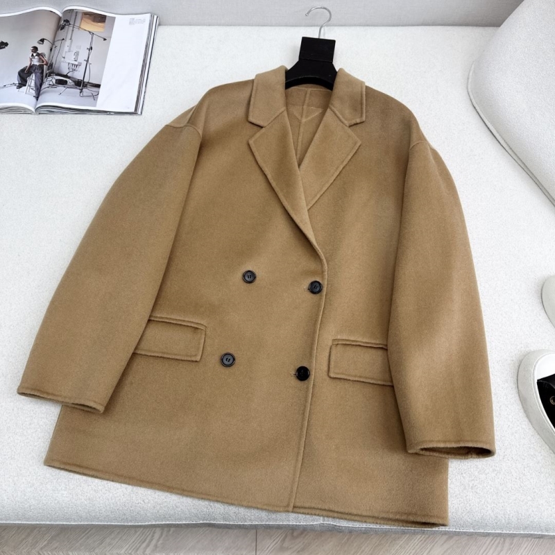 Pra*a outwear